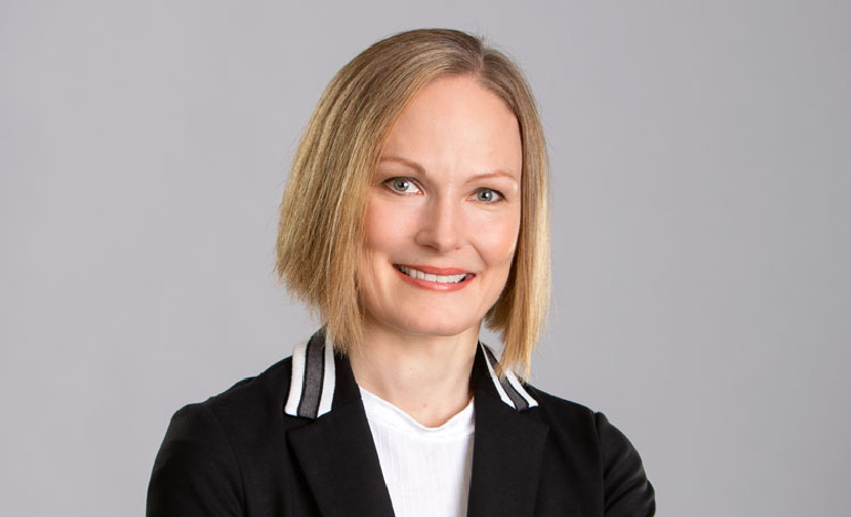 laura warner photo